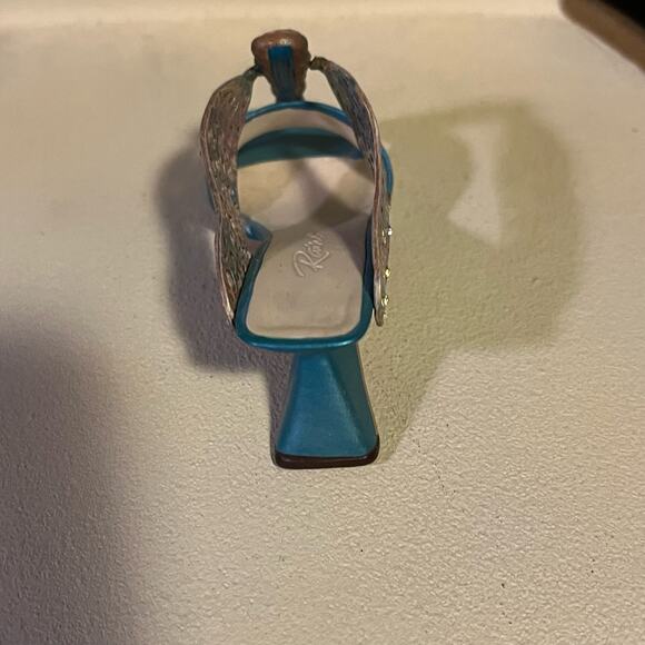 Just the Right Shoe Flight of Fancy Signed by Raine - Picture 9 of 15